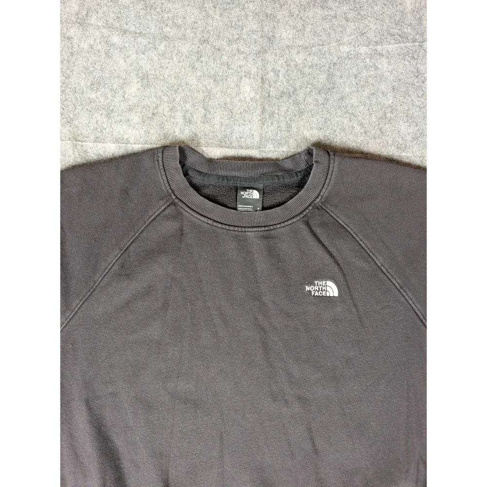 The North Face Mens Black Raglan Sleeve Crewneck Sweatshirt Embroidered Logo